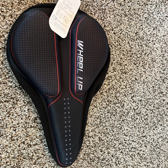 Bike seat - Picture 1 of 2